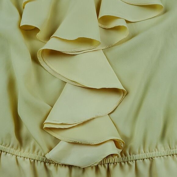 🔹️Apostrophe Yellow Ruffled Vneck Sleeveless Top Large - Picture 5 of 9